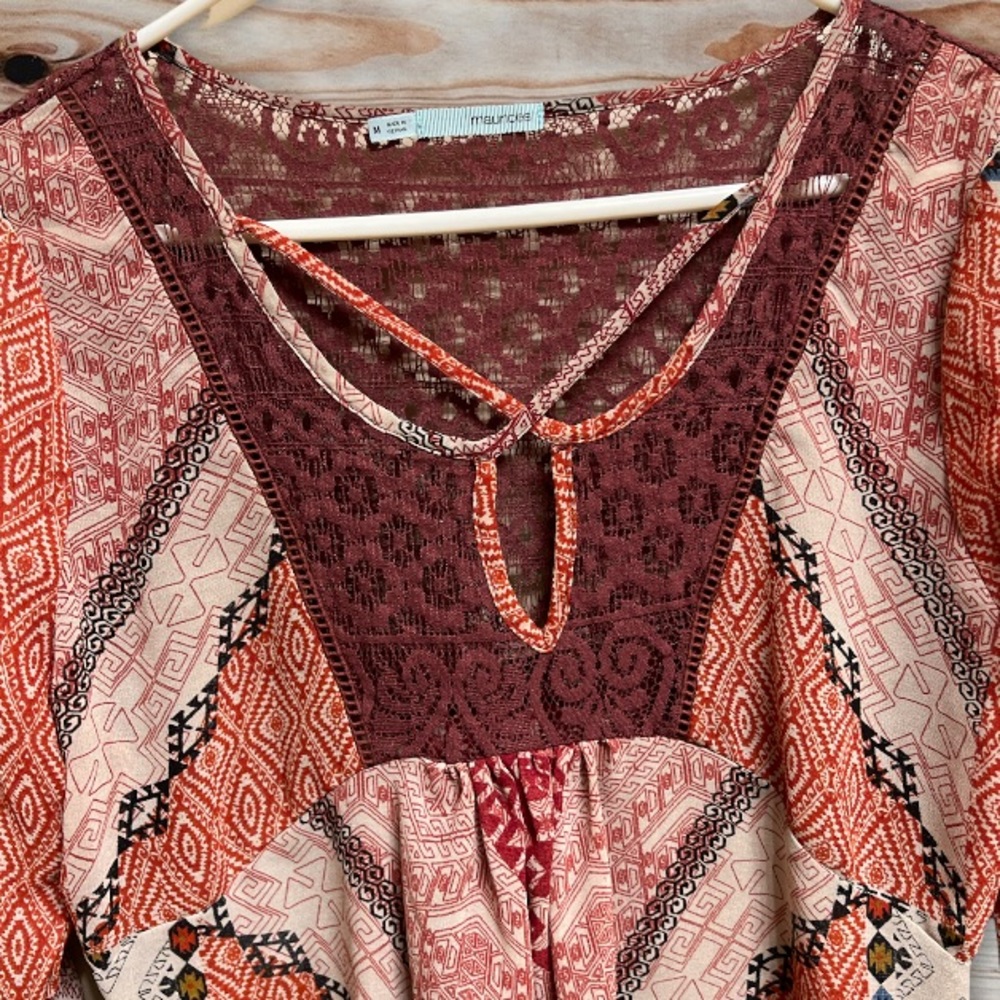 SOLD Maurices Lace Bell Sleeve Blouse Top Boho Medium - Picture 4 of 8